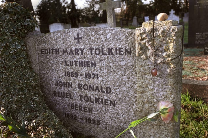 The Grave of ''Lord of the Rings'' Author J.R.R. Tolkien