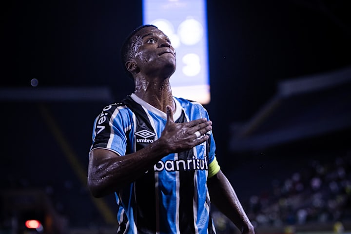 Kaick jogador do Grêmio