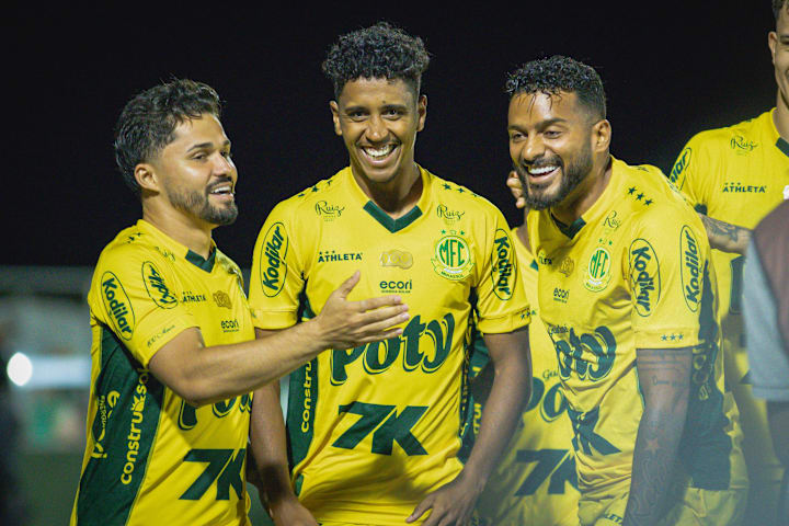 Gabriel marcou o primeiro gol do Mirassol no jogo