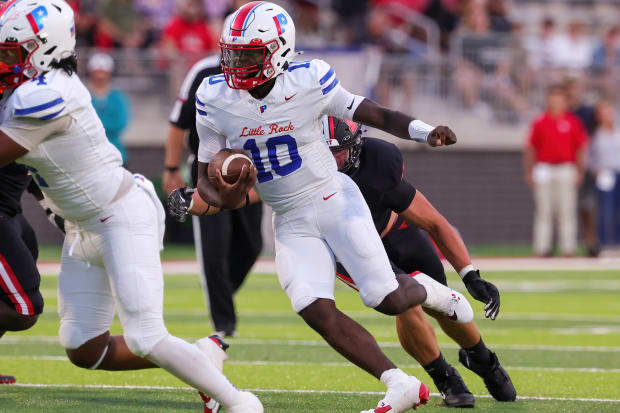 Parkview quarterback Quentin Murphy carries during Saturday night's game against host Melissa in Texas high school football.