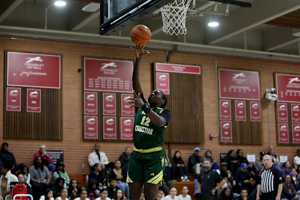 High school girls basketball; Sabrina Ionescu Showcase