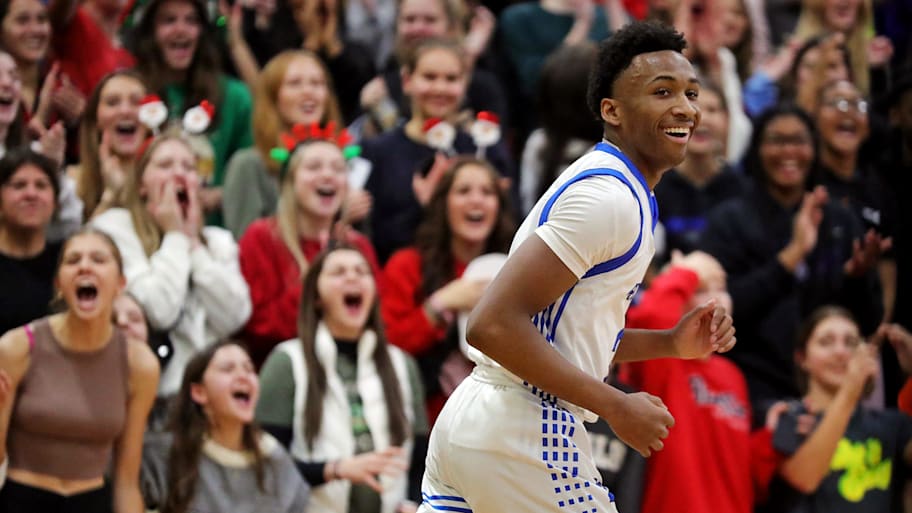 Darryn Peterson smiles after a play for Cuyahoga Valley Christian Academy.