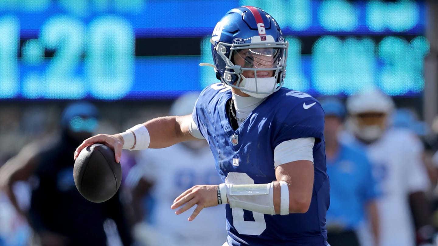 Giants Are Latest Team to Quickly Play Rookie Quarterback