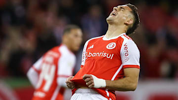 Colombiano é destaque do time vermelho