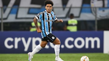 Du Queiroz disputou 28 partidas em 2024 Du Queiroz disputou 28 partidas em 2024