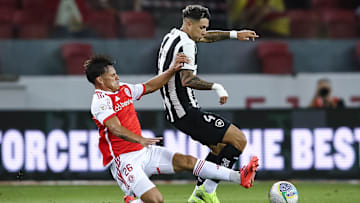Botafogo e Internacional se reencontram neste domingo (11)