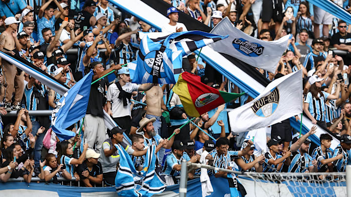 Torcida do Grêmio nas arquibancadas da Arena
