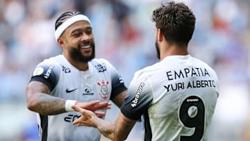 Depay e Yuri Alberto são atrações naturais