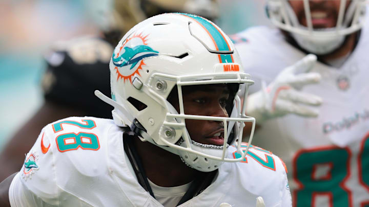 Miami Dolphins running back De'Von Achane