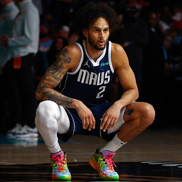 Dallas Mavericks center Dereck Lively II 