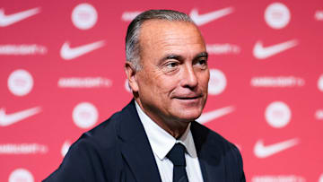 Rafa Yuste est le vice - président du Barça. 
