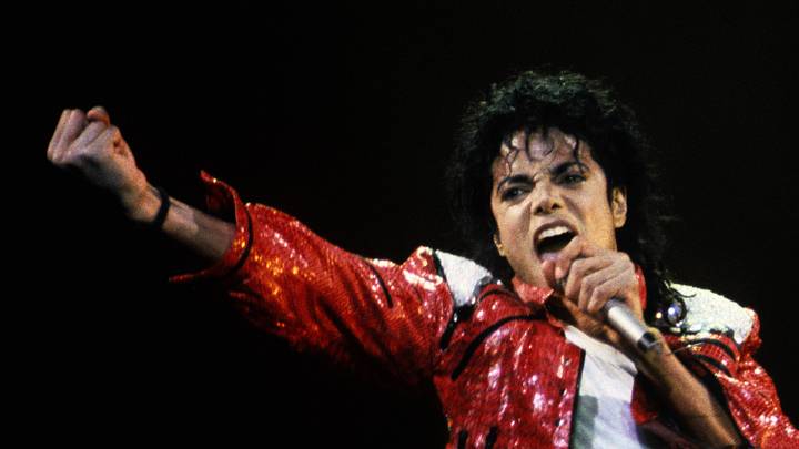 Michael Jackson performs in concert