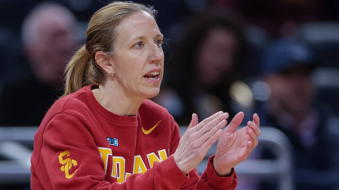 NDIANAPOLIS, INDIANA - MARCH 5: Head coach Lindsay Gottlieb of the Southern California Trojans watches during the first half against the Washington Huskies in the second round of the Big Ten Women's Basketball Tournament at Gainbridge Fieldhouse on March 5, 2026 in Indianapolis, Indiana. (Photo by Michael Hickey/Getty Images)