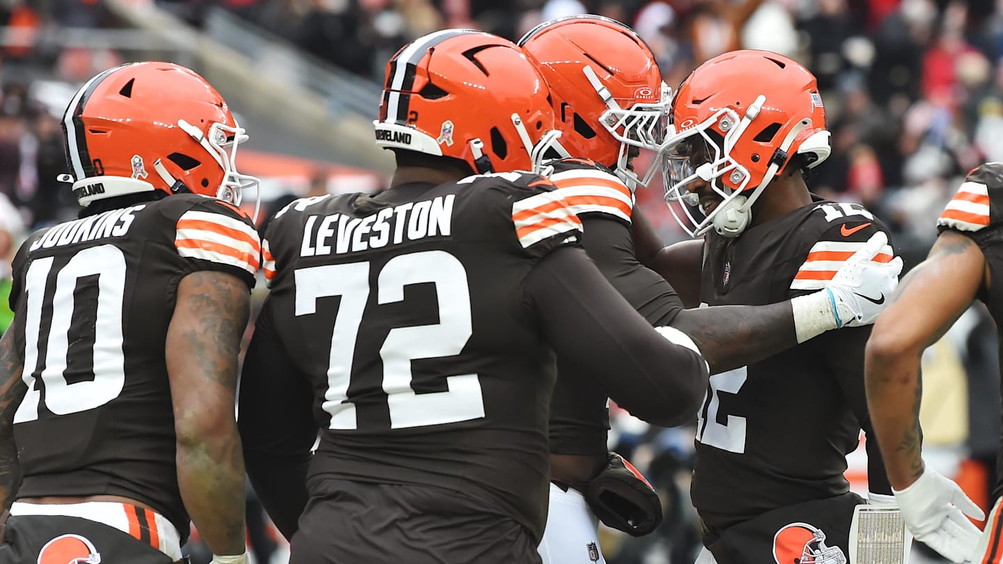 Kevin Stefanski Says Shedeur Sanders Is Getting Another Week As The Browns’ Starter