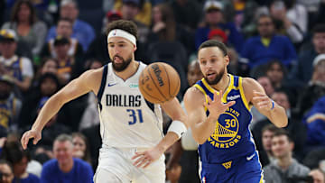 Dallas Mavericks v Golden State Warriors