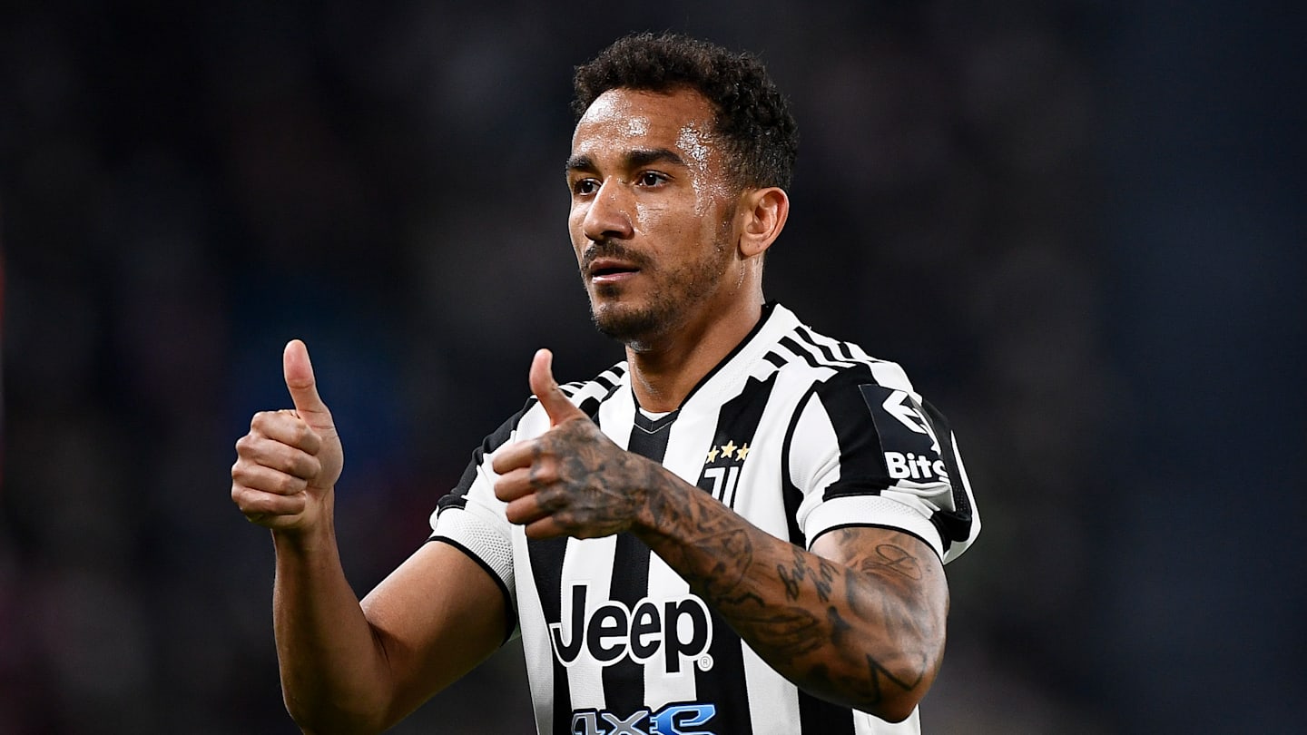 Данило футболист бразилия. Данило луис да силва ювентус. Данило бразильский футболист. Данило сборная бразилии. Данило луис да силва.