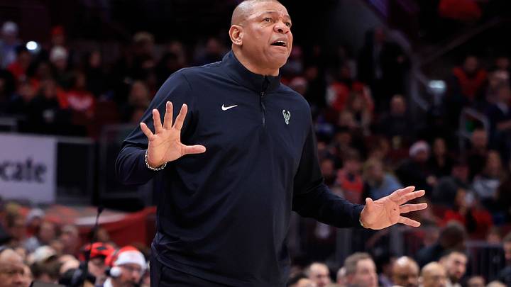 Milwaukee Bucks v Chicago Bulls