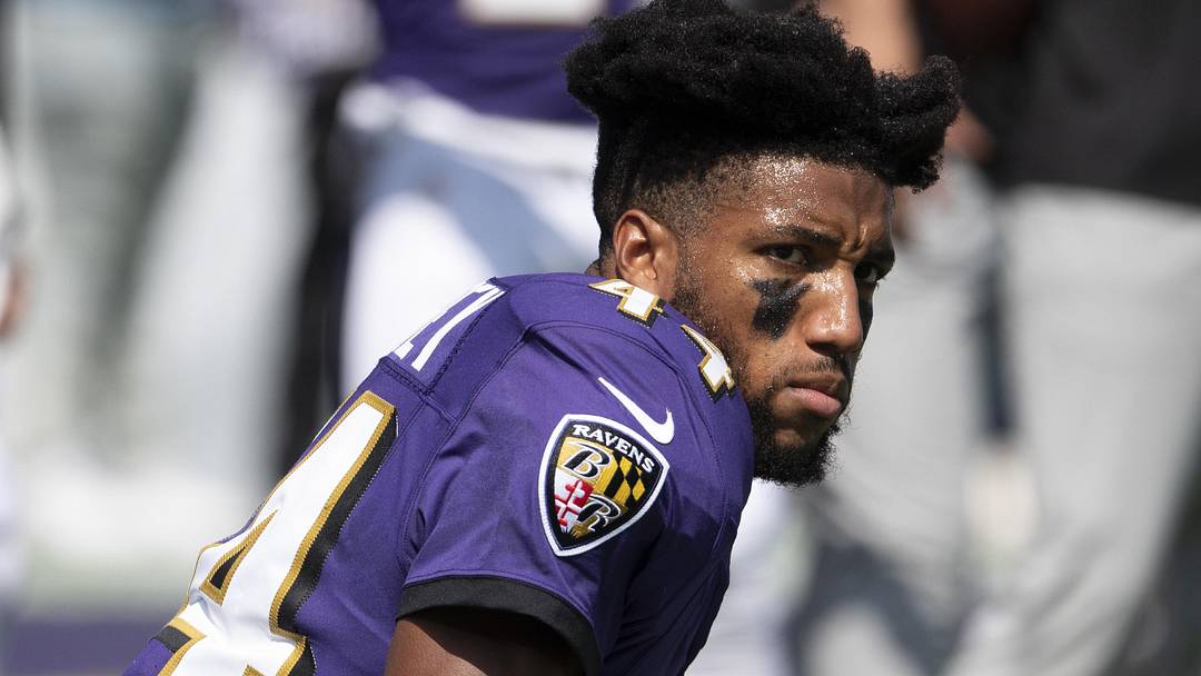 Sep 15, 2024; Baltimore, Maryland, USA; Baltimore Ravens cornerback Marlon Humphrey (44) on the field before the game against the Las Vegas Raiders  at M&T Bank Stadium. Mandatory Credit: Tommy Gilligan-Imagn Images