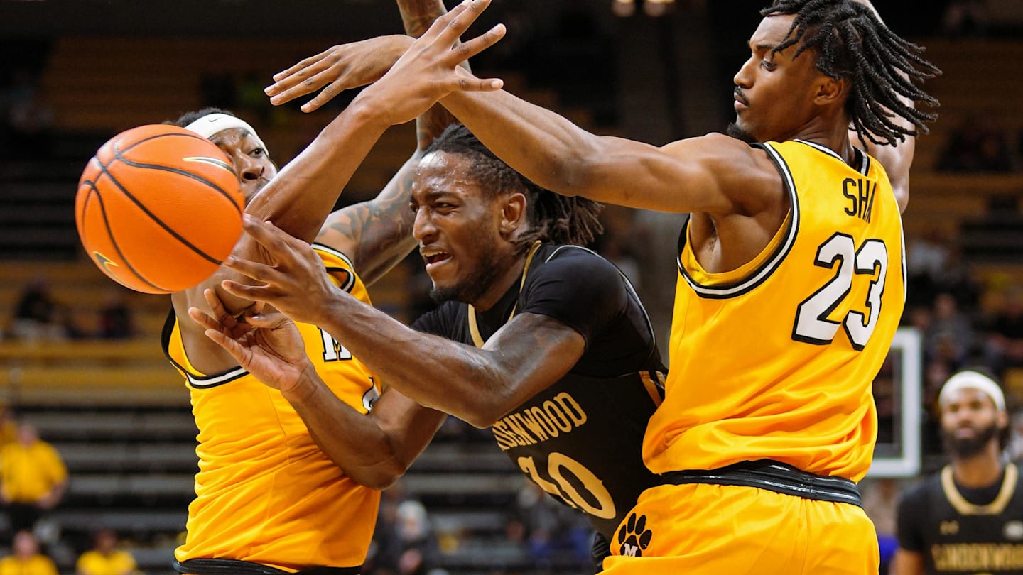 Mizzou Basketball Wins Sixth-Straight, Defeats Lindenwood