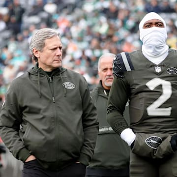 Jets quarterback Tyrod Taylor suffered a groin injury and left the game vs. the Dolphins.