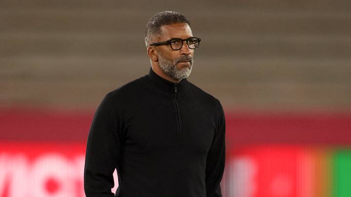 Habib Beye est ciblé par des articles particulièrement agressifs.