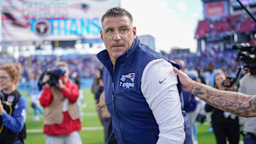 Oct 19, 2025; Nashville, Tennessee, USA; New England Patriots coach Mike Vrabel heads of the locker room after the game against the Tennessee Titans at Nissan Stadium. Mandatory Credit: Andrew Nelles-USA TODAY Network via Imagn Images
