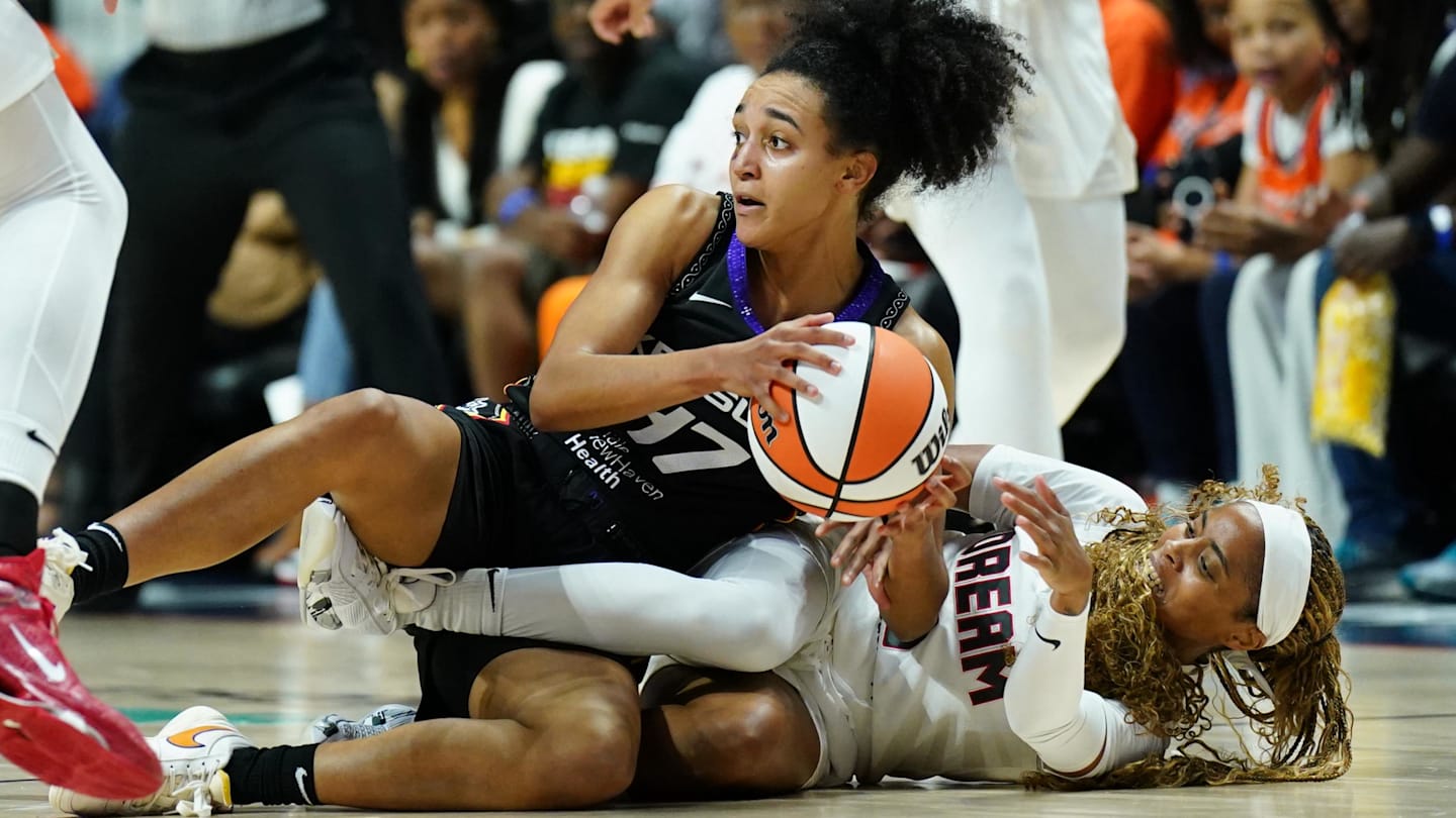 Connecticut Sun's Inconsistent Offense Leads to Two Straight Losses at Home