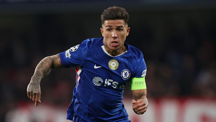 Enzo Fernandez muss vorerst zuschauen