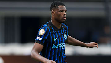 Denzel Dumfries n'est pas certain de poursuivre à l'Inter Milan.