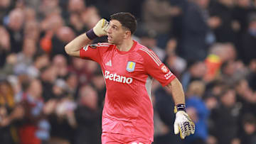 Emiliano Martinez a de nouveau sorti Lille avec Aston Villa Emiliano Martinez a de nouveau sorti Lille avec Aston Villa