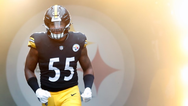 Pittsburgh Steelers linebacker Devin Bush takes the field to play the New York Jets