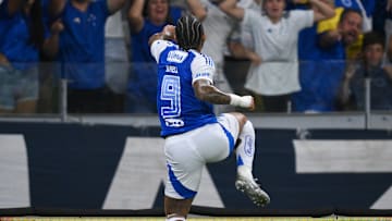 Gabigol anotou um dos gols do Cruzeiro na estreia pelo Brasileirão