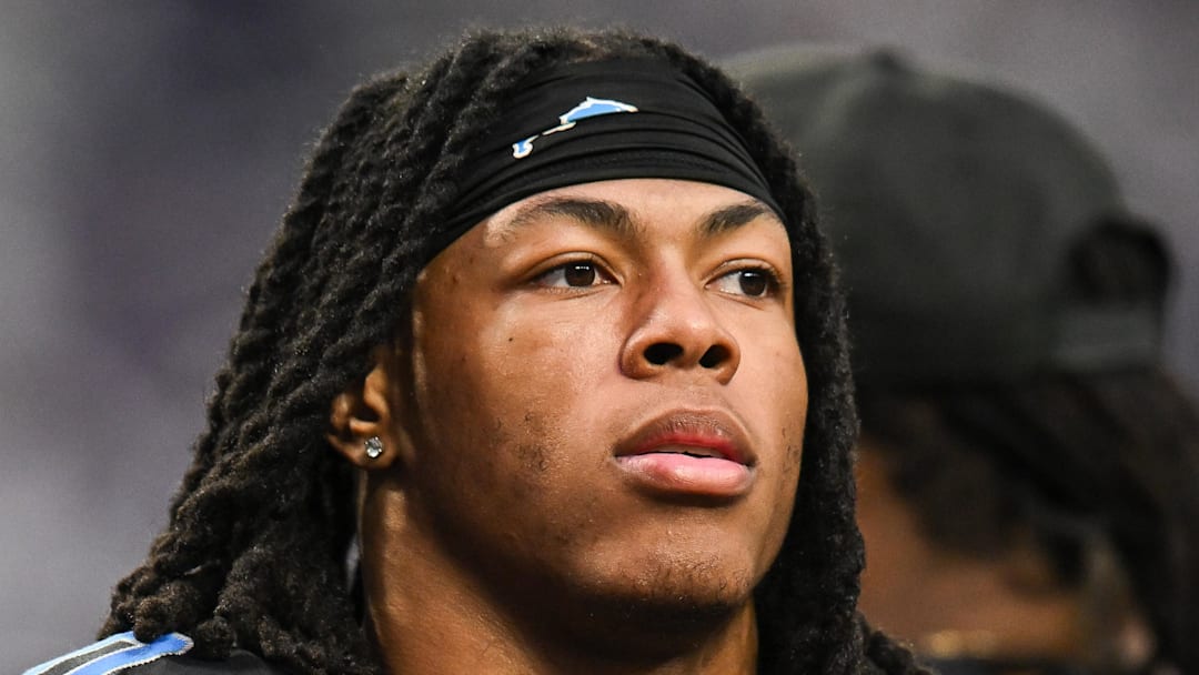 Detroit Lions running back Jahmyr Gibbs (0) looks on before the game against the Minnesota Vikings 