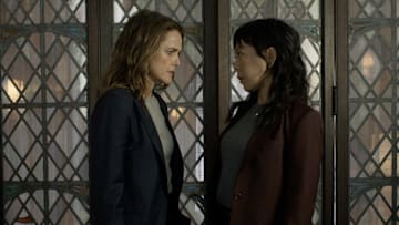 The Diplomat. (L to R) Keri Russell as Kate Wyler, Ali Ahn as Eidra Park in episode 306 of The Diplomat
