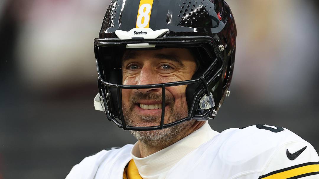 Pittsburgh Steelers quarterback Aaron Rodgers Pittsburgh Steelers quarterback Aaron Rodgers