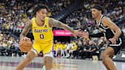Jalen Hood-Schifino aún no acciona con el equipo principal de Lakers en la actual campaña