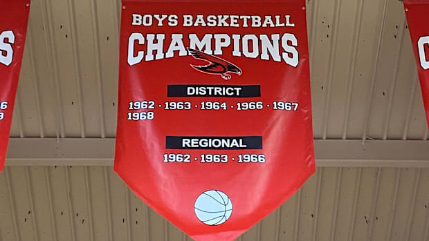 Dunedin High School's boys basketball banner 
