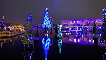 SeaWorld Orlando holiday celebrations