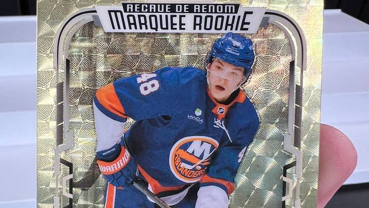 The Story Behind the Biggest Hockey Card Pull of the Year
