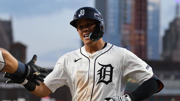 Former Detroit Tigers third baseman Gio Urshela has been signed by the Atlanta Braves