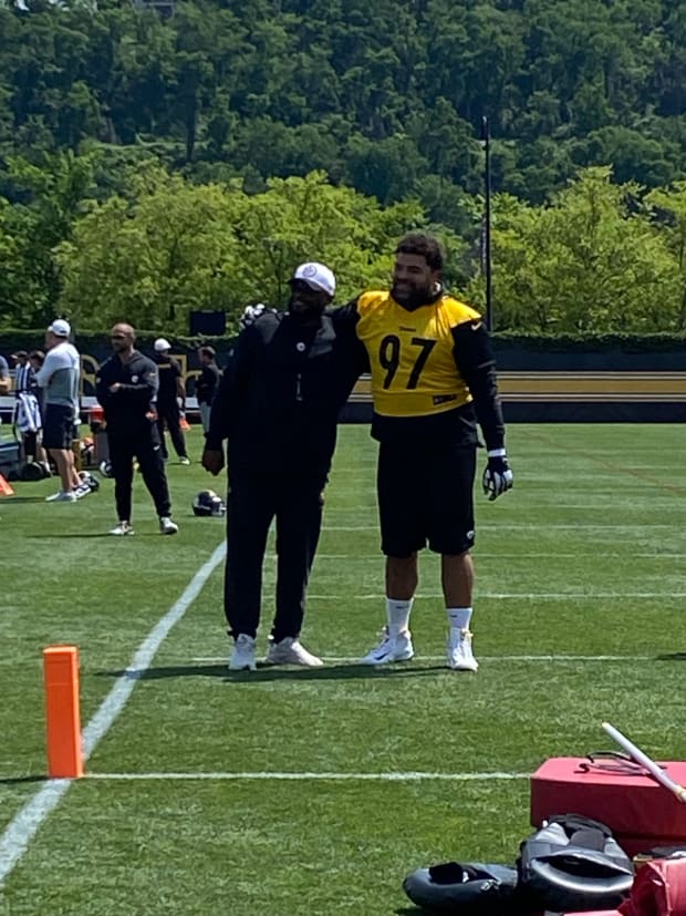 Steelers' Heyward: Contract Holdout Throws Season Into Chaos! - skriqbw