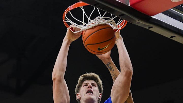 Florida Gators forward Alex Condon