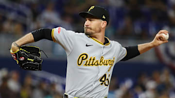 Pittsburgh Pirates v Miami Marlins