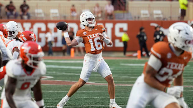 Texas Longhorns quarterback Arch Manning 