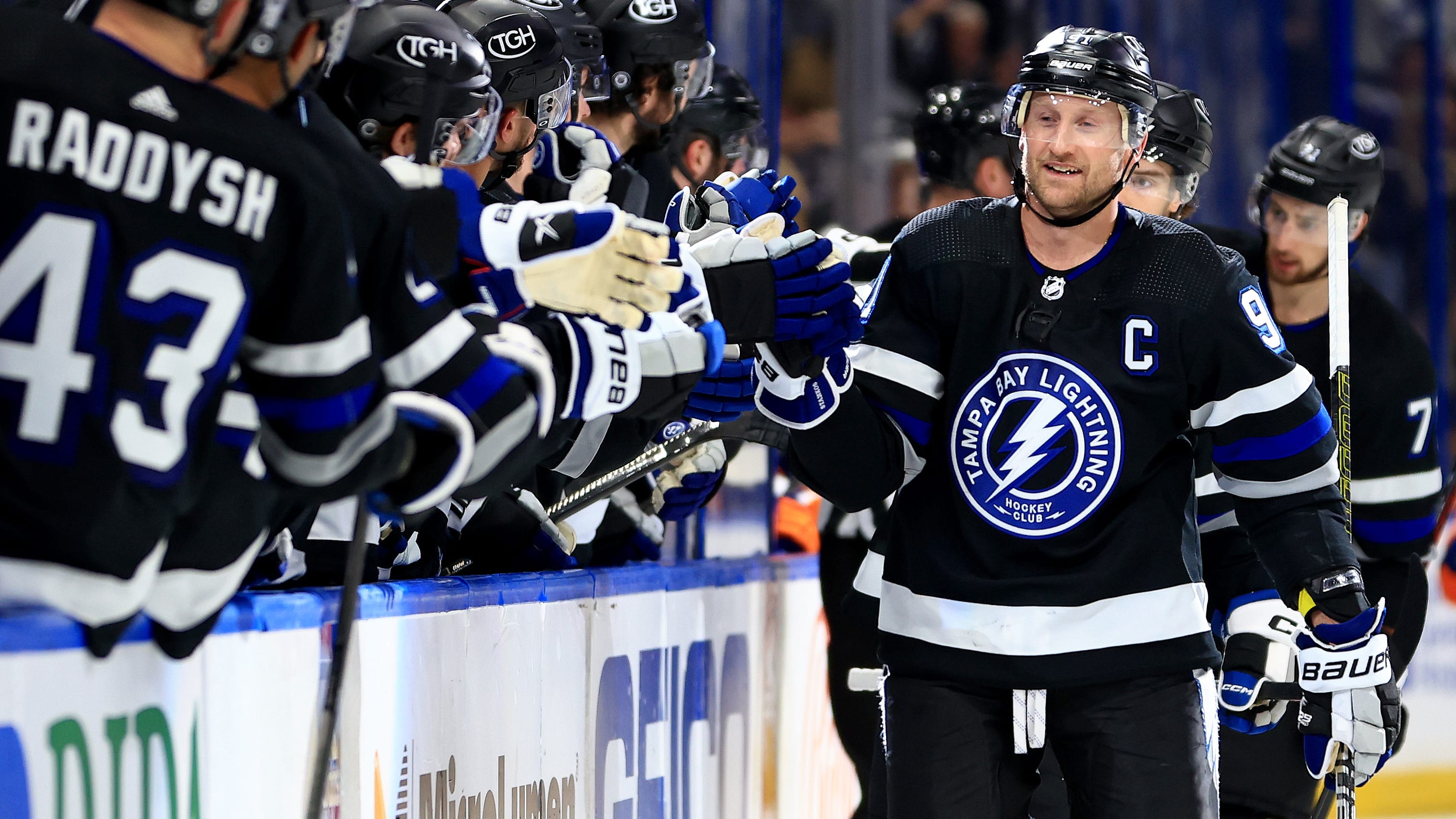 坦帕灣閃電隊在 2024 年 NHL 休賽期將有多少薪資空間？