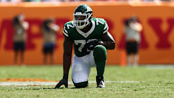 NY Jets defensive end Micheal Clemons