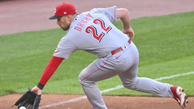 Cincinnati Reds third baseman Brandon Drury (22) fields a ground ball.