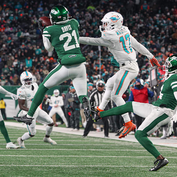 Ashtyn Davis INT