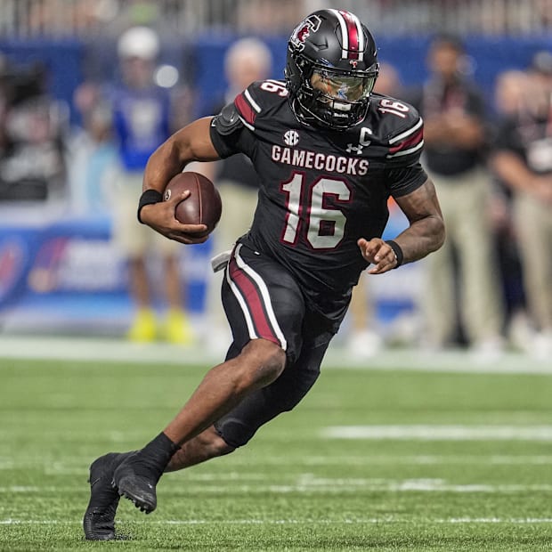 South Carolina Gamecocks quarterback LaNorris Sellers