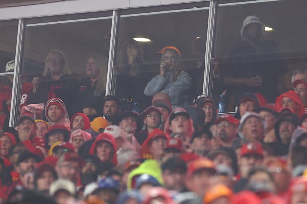 Taylor Swift (C) and Brittany Mahomes look on during the second half between the Kansas City Chiefs and the Tampa Bay Buccane